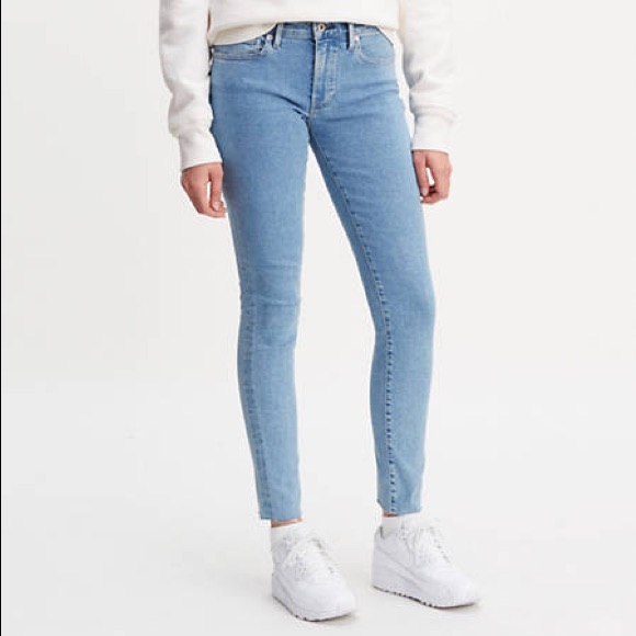 Levis 711 Skinny